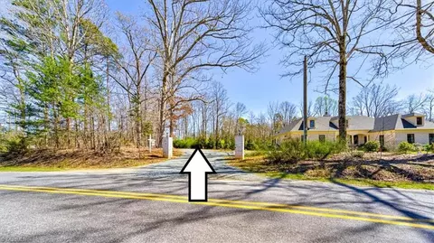 3636 Andrews Dairy Rd, Greensboro, NC 27406