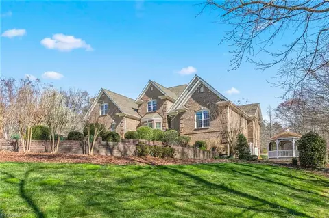 3803 Summit Lakes Dr, Browns Summit, NC 27214