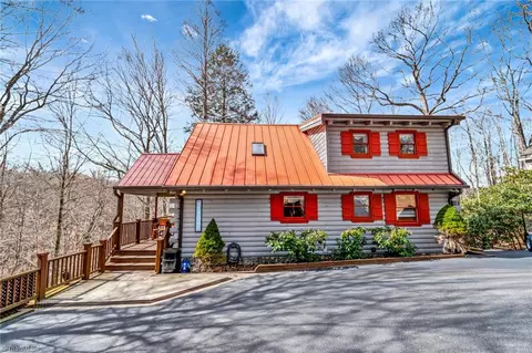 309 Roxanna St, Boone, NC 28607