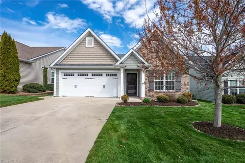 5743 Misty Meadows Ct, Clemmons, NC 27012