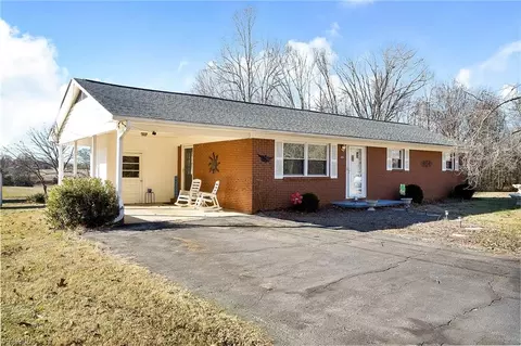498 Virginia Rd, Lexington, NC 27295