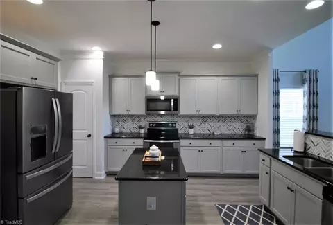 5604 Marblehead Dr, Colfax, NC 27235 photo 5