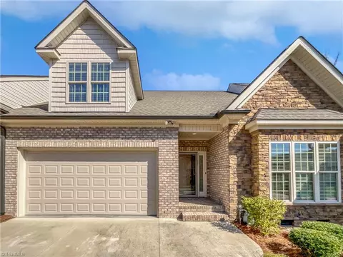 110 Jordan Creek Dr, Jamestown, NC 27282