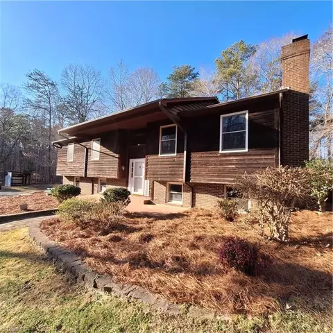 291 Apache Dr, Winston Salem, NC 27107