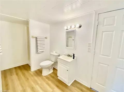 Bath - 60 Hill St, Salisbury, NC 28144 photo 1 of 5