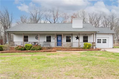 5086 Klondike Rd, Walkertown, NC 27051