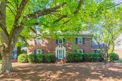 1507 Forest Hill Dr, Greensboro, NC 27410