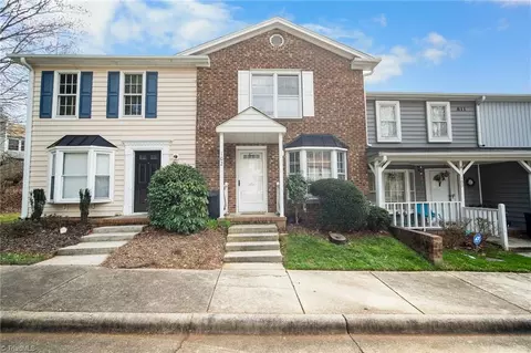 811 Ashebrook Dr, Greensboro, NC 27409