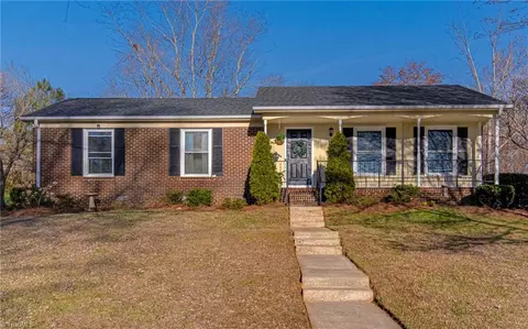 215 Capistrano Dr, Winston Salem, NC 27103