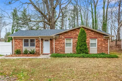 575 Creekway Dr, Winston Salem, NC 27104