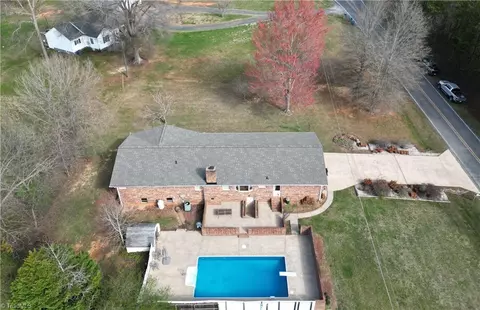 932 Young Rd, Stoneville, NC 27048
