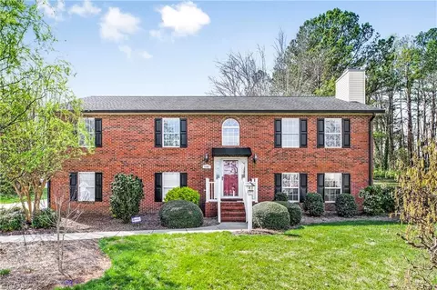 4301 Becks Park Ln, Winston Salem, NC 27106
