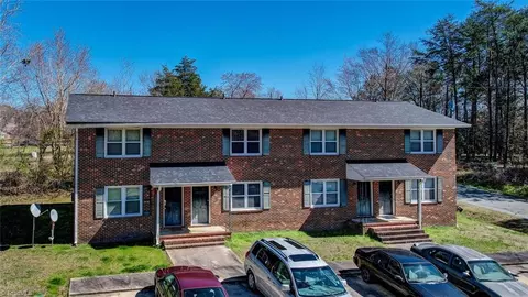296 7th Ave, Yanceyville, NC 27379