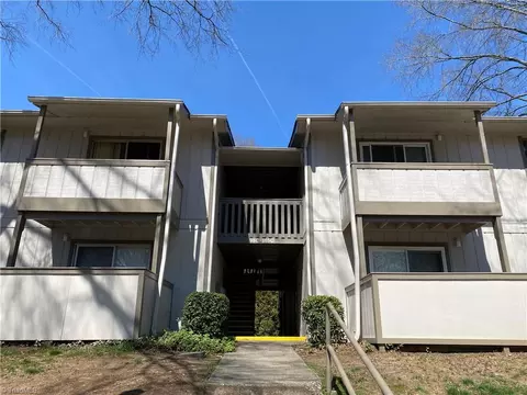 2235 Sunderland Rd #103, Winston Salem, NC 27104