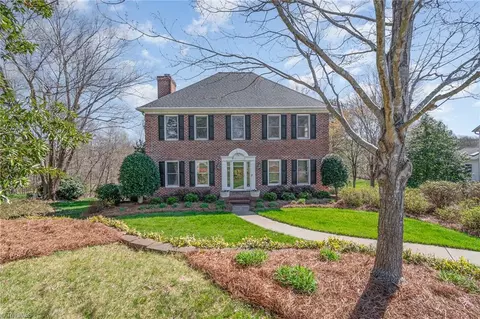 8068 Glengarriff Rd, Clemmons, NC 27012