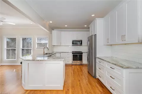 Kitchen - 8068 Glengarriff Rd, Clemmons, NC 27012 photo 1 of 2