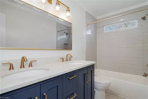 Bath - 8068 Glengarriff Rd, Clemmons, NC 27012 photo 2 of 4
