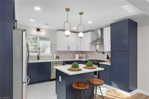 515 Park Ter, Greensboro, NC 27403