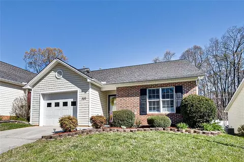 350 Stowe Ave #302, Asheboro, NC 27203