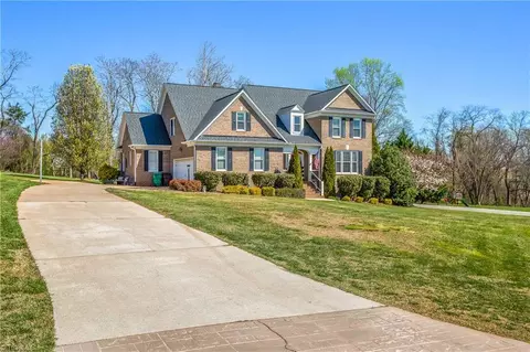 7214 Chapsworth Dr, Trinity, NC 27370