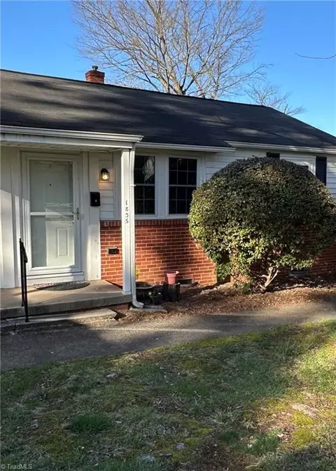 1835 Mimosa Dr, Greensboro, NC 27403