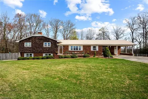 5650 Edgar Rd, Archdale, NC 27263