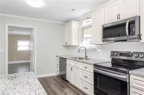 Kitchen - 203 Mountainbrook Dr, King, NC 27021 photo 2 of 2