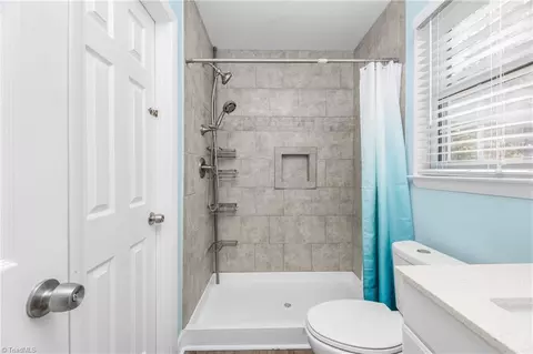 Bath - 203 Mountainbrook Dr, King, NC 27021 photo 3 of 3