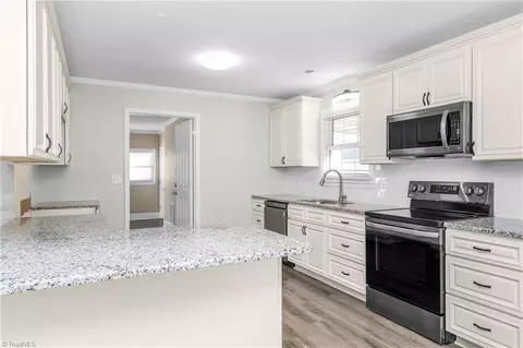 Kitchen - 203 Mountainbrook Dr, King, NC 27021 photo 1 of 2
