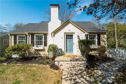 910 Magnolia St, Winston Salem, NC 27103