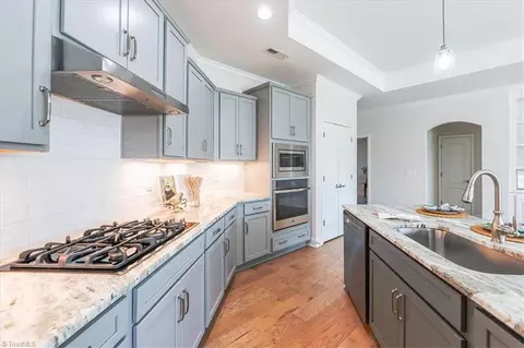 Kitchen - 3716 Echo Forest Trl, High Point, NC 27265 photo 4 of 5