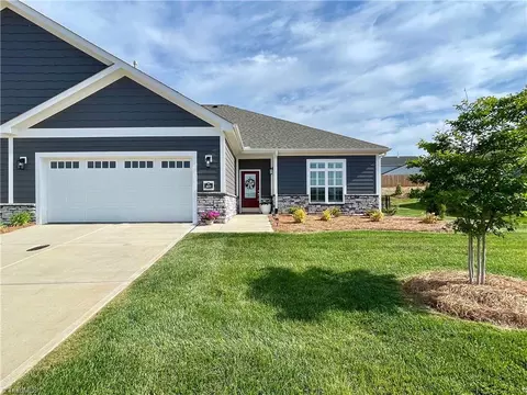 307 Mountain Maple Dr, King, NC 27021