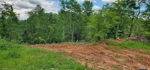 402 Mathis Mill Rd, Roaring River, NC 28669 photo 12