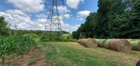 402 Mathis Mill Rd, Roaring River, NC 28669 photo 11