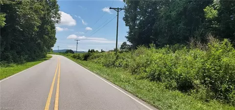 402 Mathis Mill Rd, Roaring River, NC 28669 photo 7
