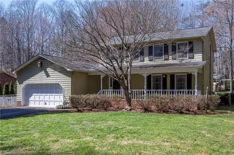 2120 Widgeon Ct, Winston Salem, NC 27106