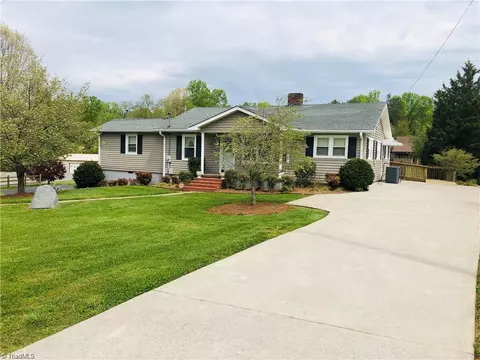 5149 Nc Highway 67, Boonville, NC 27011