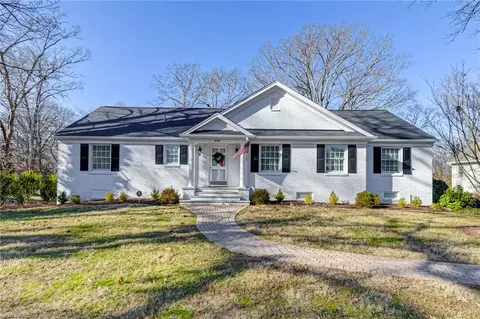 836 Wellington Rd, Winston Salem, NC 27106