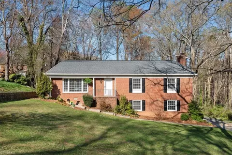 1240 Greenvalley Rd, Winston Salem, NC 27106