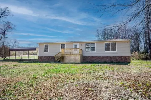 134 Sandra Dr, Statesville, NC 28625