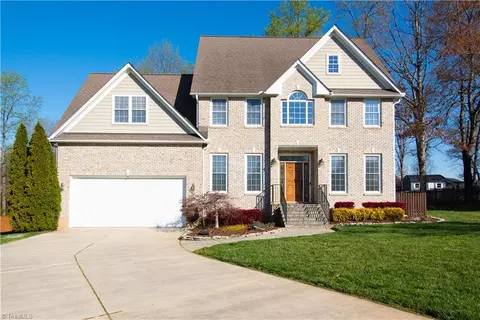 4716 Clifton Park Dr, Jamestown, NC 27282