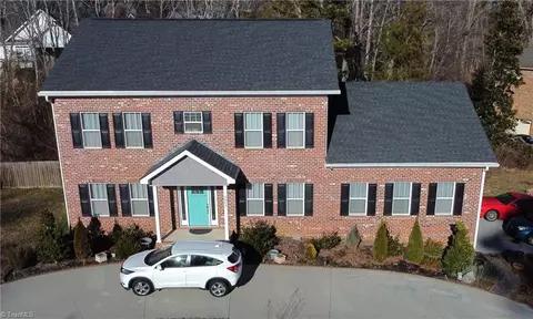 5000 Meadow Hill Ct, Winston Salem, NC 27106
