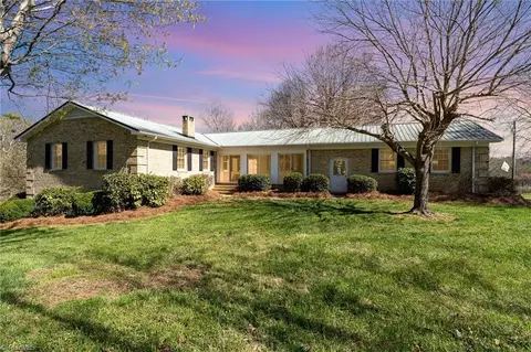 4429 Little Beane Store Rd, Seagrove, NC 27341