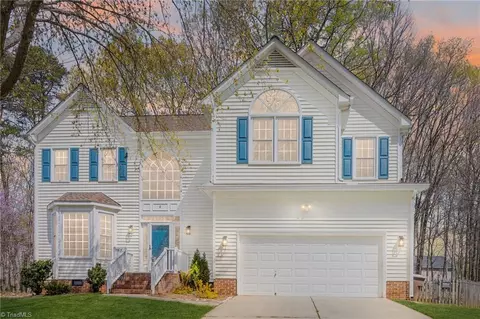 8 Silver Oak Ct, Greensboro, NC 27455