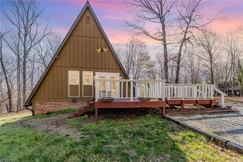 1065 Danny Ln, Germanton, NC 27019
