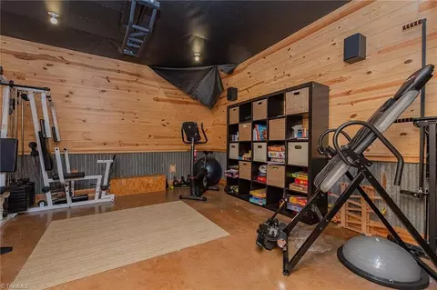 Exterior - 3527 Thayer Rd, Trinity, NC 27370 photo 6 of 7