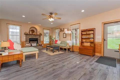 Living - 3527 Thayer Rd, Trinity, NC 27370 photo 1 of 2