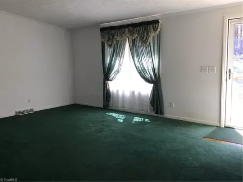 1027 Old Wagon Rd, King, NC 27021 photo 10