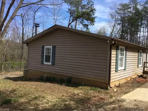 1027 Old Wagon Rd, King, NC 27021 photo 23