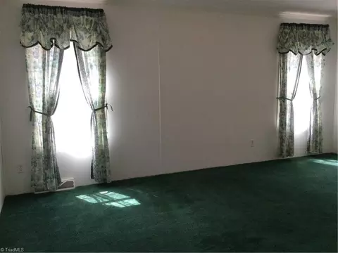 1027 Old Wagon Rd, King, NC 27021 photo 9